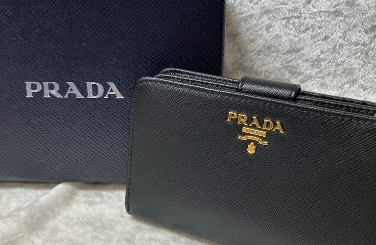 プラダを高価買取？！買取大吉北越谷店