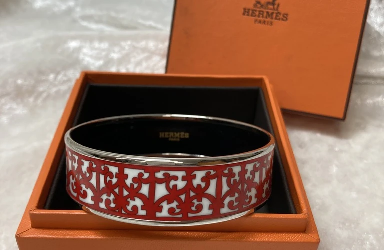 エルメスを高く売るなら高価買取の買取大吉北越谷店へ